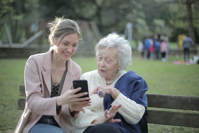 I primi segni di Alzheimer: ciò che tutti gli adulti dovrebbero sapere